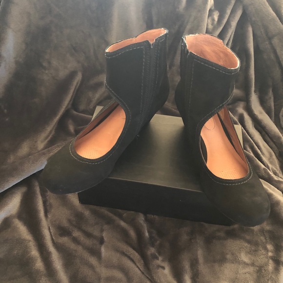 Corso Como Women’s Black Suede shoe boots. - Picture 5 of 13